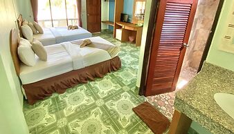Lanta Emerald Bungalow