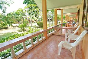 Lanta Emerald Bungalow