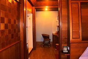 Baan Laanta Resort and Spa