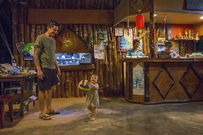 Lanta Coral Beach Resort