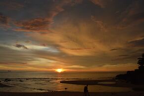 Lanta Il Mare Beach Resort