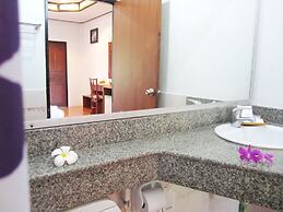 Lanta Il Mare Beach Resort