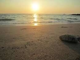 Lanta Il Mare Beach Resort