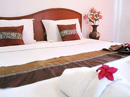 Lanta Il Mare Beach Resort