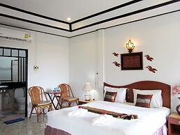 Lanta Il Mare Beach Resort