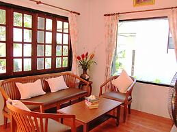 Lanta Il Mare Beach Resort