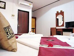 Lanta Il Mare Beach Resort