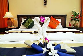 Lanta Il Mare Beach Resort