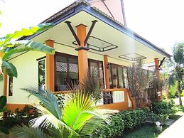 Lanta Il Mare Beach Resort