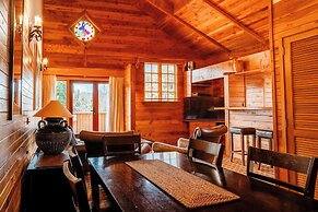 Powderhorn Chateau
