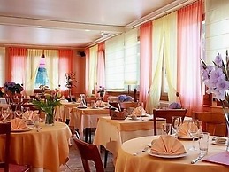 Hôtel CARRER Le Rhien