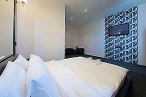 Vasileostrovsky Hotel