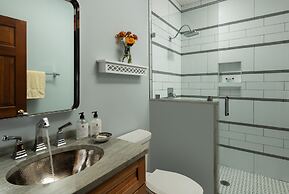 The Palmer House Inn