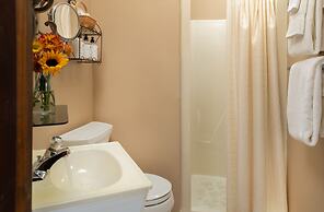 The Palmer House Inn