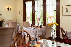 The Palmer House Inn