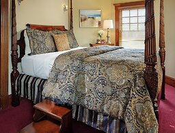 The Palmer House Inn