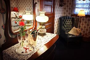 The Palmer House Inn