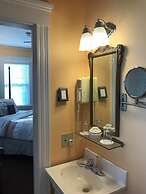 The Palmer House Inn