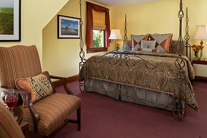 The Palmer House Inn