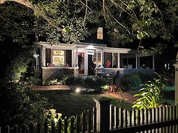 The Palmer House Inn