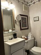 The Palmer House Inn