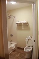 Relax Inn & Suites