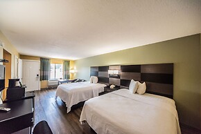 Relax Inn & Suites