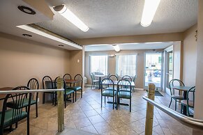 Relax Inn & Suites