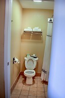 Relax Inn & Suites