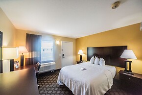 Relax Inn & Suites