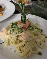 La Posada Hotel & Beach Club