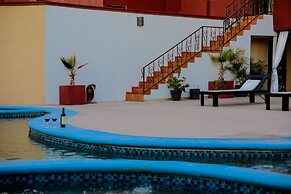 La Posada Hotel & Beach Club