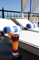 La Posada Hotel & Beach Club