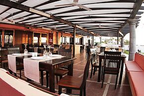 La Posada Hotel & Beach Club