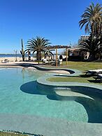 La Posada Hotel & Beach Club