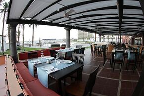 La Posada Hotel & Beach Club