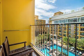 Grand Bella Hotel