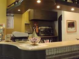 Victory Hotel