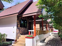 D.R. Lanta Bay Resort