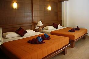 D.R. Lanta Bay Resort