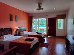 D.R. Lanta Bay Resort