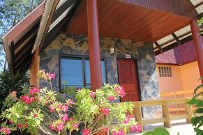 D.R. Lanta Bay Resort