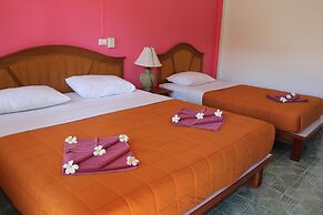 D.R. Lanta Bay Resort