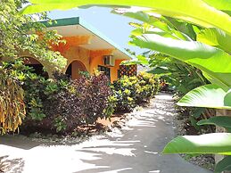 Sunrise Club Hotel Restaurant & Bar