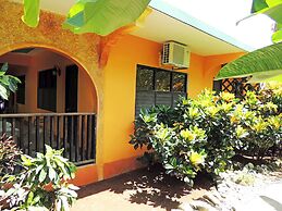 Sunrise Club Hotel Restaurant & Bar