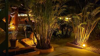 Sunrise Club Hotel Restaurant & Bar