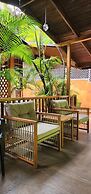 Sunrise Club Hotel Restaurant & Bar