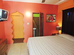 Sunrise Club Hotel Restaurant & Bar