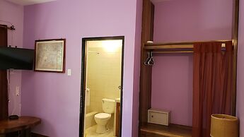 Sunrise Club Hotel Restaurant & Bar