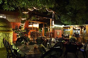 Sunrise Club Hotel Restaurant & Bar